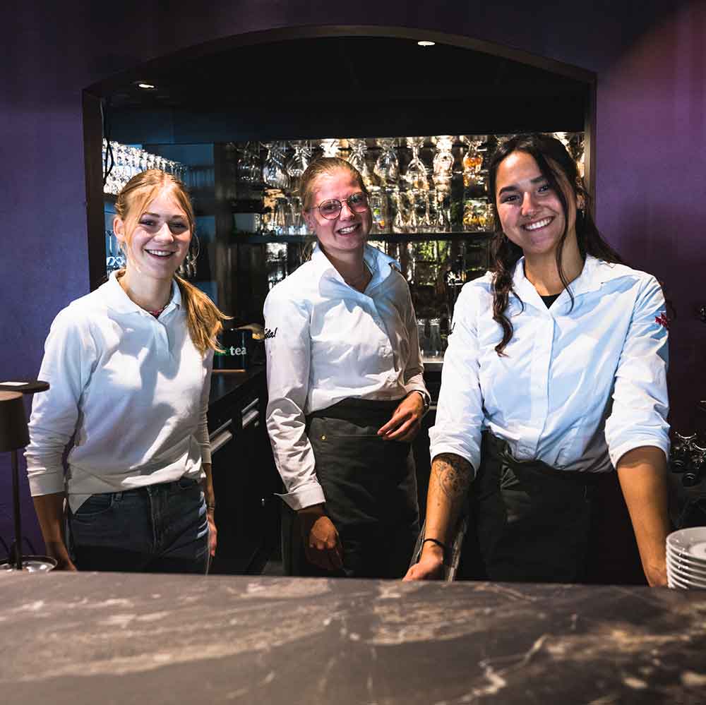 medewerker-bediening-2